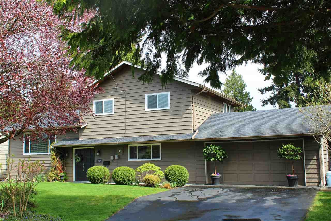 Open House. Open House on Sunday, March 18, 2018 1:30PM - 3:30PM
What are you waiting for?  This 4 bedroom side split is located in the nicest family neighborhood - close to Diefenbaker Park,Pebble Hill Traditional School and the Point Roberts Washington 