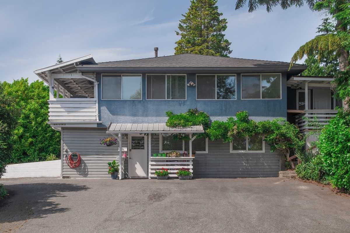 Open House on Saturday, July 25, 2020 2:00PM - 4:00PM